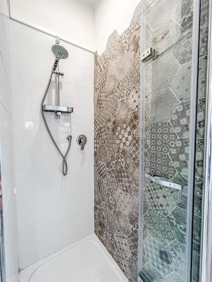 Casa 3 Santi, Your Contemporary Home In Рим Екстериор снимка
