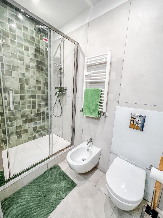 Casa 3 Santi, Your Contemporary Home In Рим Екстериор снимка